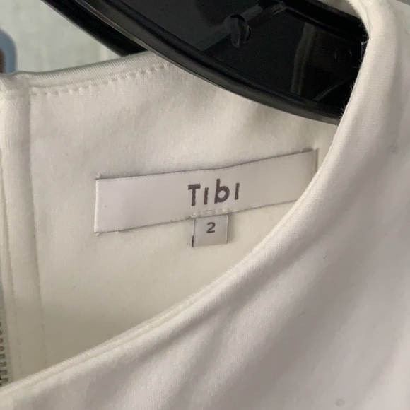 COPY - Tibi white puff sleeve corset top - Picture 5 of 7